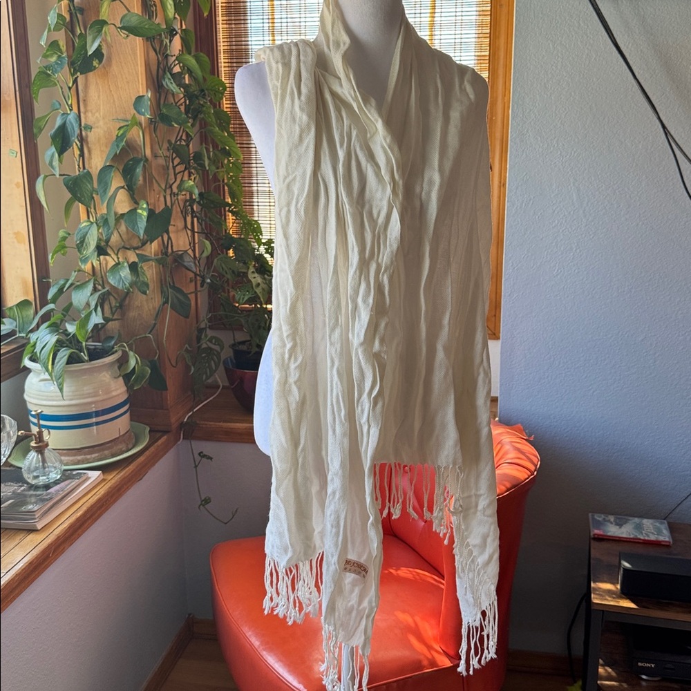 EUC pashmina and silk white meditation shawl wrap cover up scarf